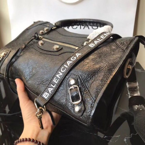 Ba*len*cia*ga-city-bag-11