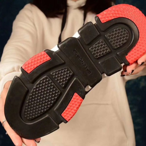 Ba*len*cia*ga-sock-boots-2