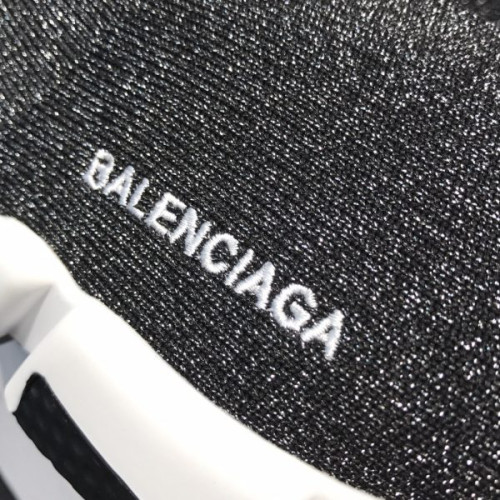 Ba*len*cia*ga-speed-trainer-3
