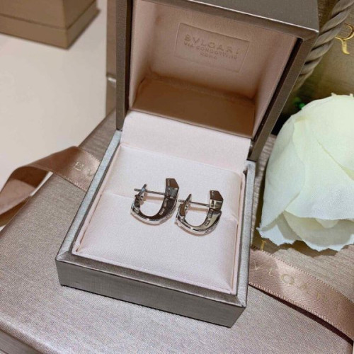 B*l*ai-earring