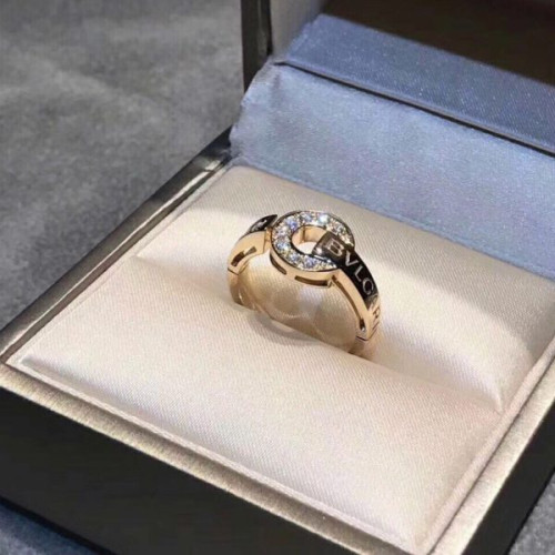 B*l*ai-ring-9