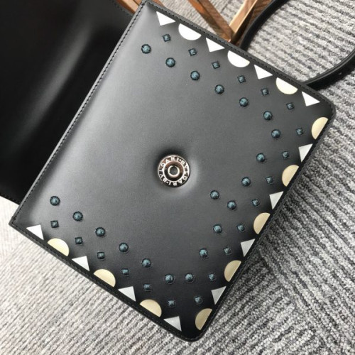 B*l*ai-serpenti-forever-21