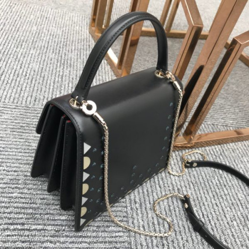 B*l*ai-serpenti-forever-21