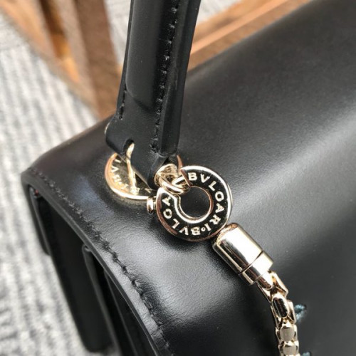 B*l*ai-serpenti-forever-21