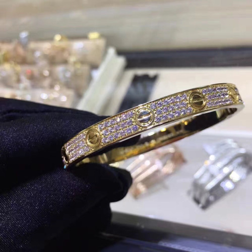 Ca*t*er-bracelet-2