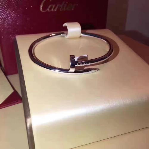 Ca*t*er-bracelet-4