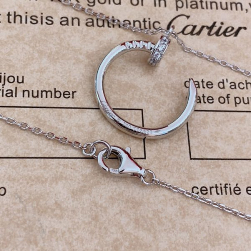 Ca*t*er-ecklace-7-2-4-2-5-2