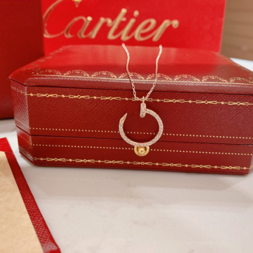 Ca*t*er-ecklace-7-2-4-2-5-2
