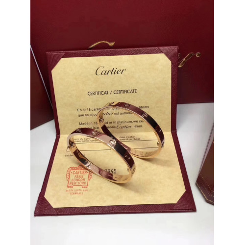 Ca*t*er-love-bracelet