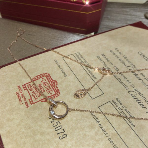 Ca*t*er-necklace-2