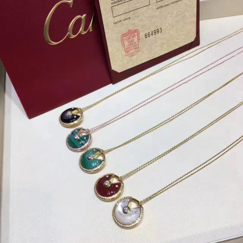 Ca*t*er-necklace