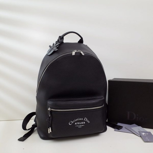 D*or-backpack-2