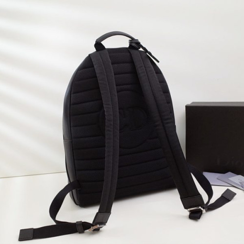 D*or-backpack-2