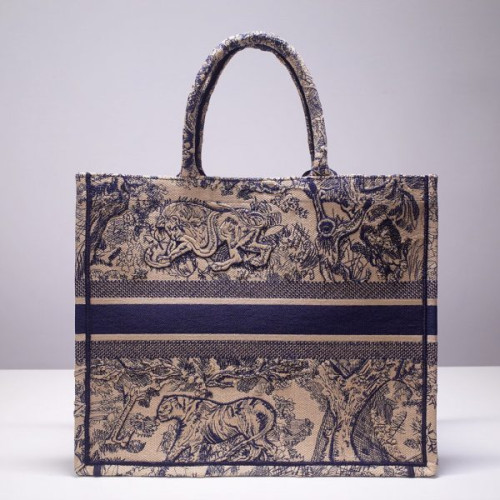 D*or-book-tote-bag-13