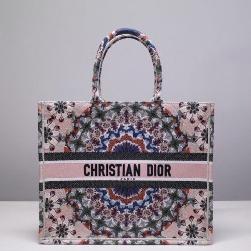 D*or-book-tote-bag-18