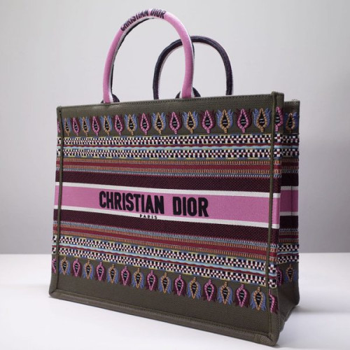 D*or-book-tote-bag-19