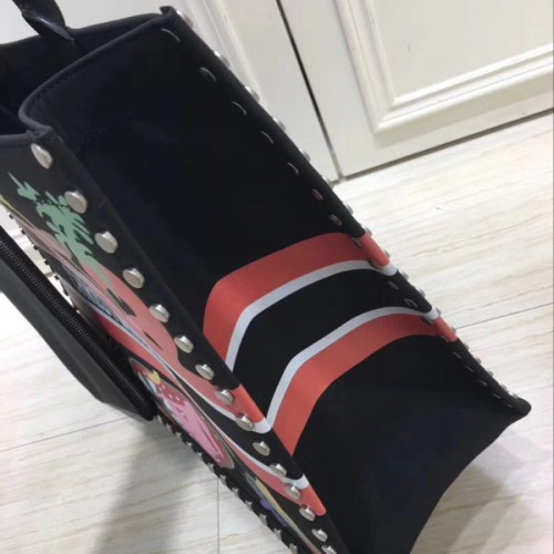 D*or-book-tote-bag-3
