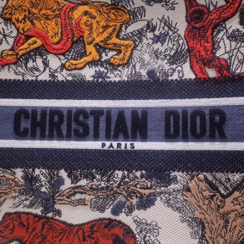 D*or-book-tote-bag-9