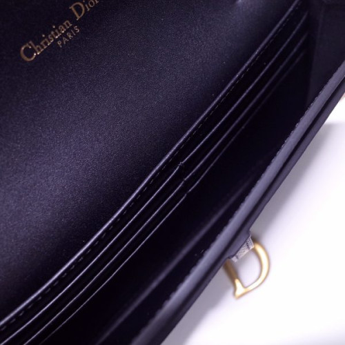 D*or-oblique-saddle-clutch-3