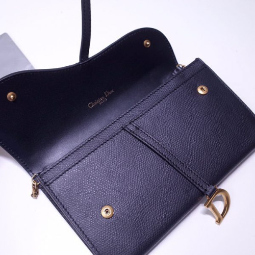 D*or-oblique-saddle-clutch-3