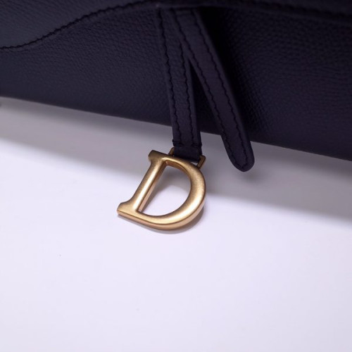D*or-oblique-saddle-clutch-3