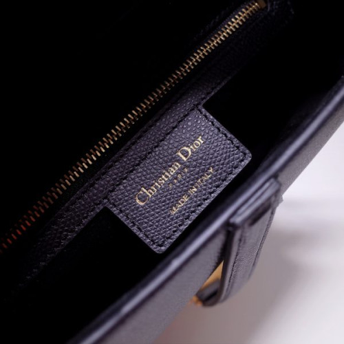 D*or-saddle-bag-17
