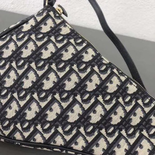 D*or-saddle-bag-2