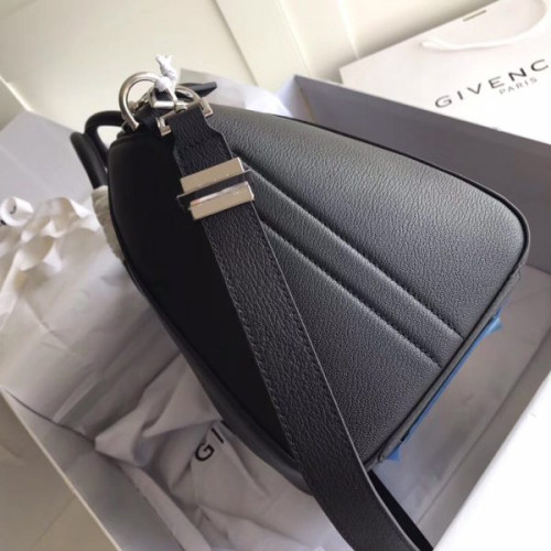 givenchy-antigona-bag-medium-5