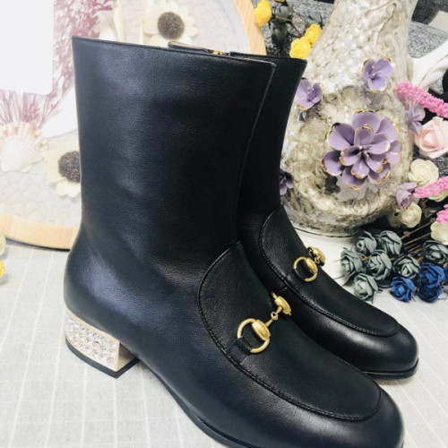 G*u*i-boots-3