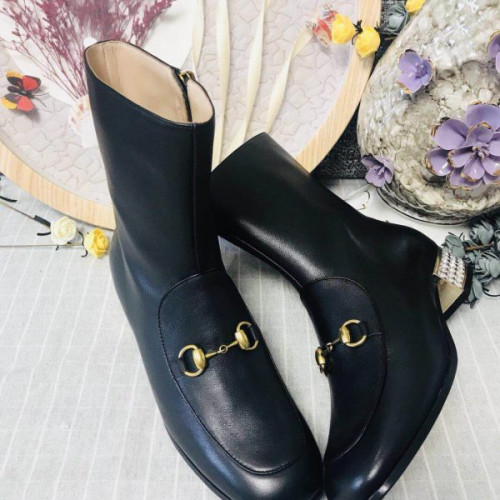 G*u*i-boots-3