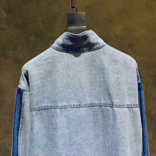 G*u*i-coats-2