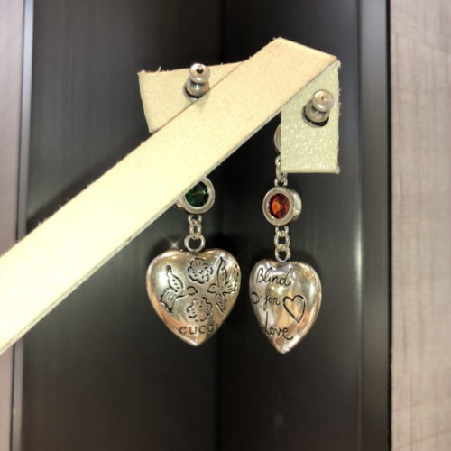 G*u*i-earrings-13
