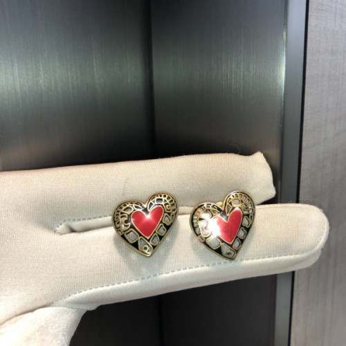 G*u*i-earrings-3