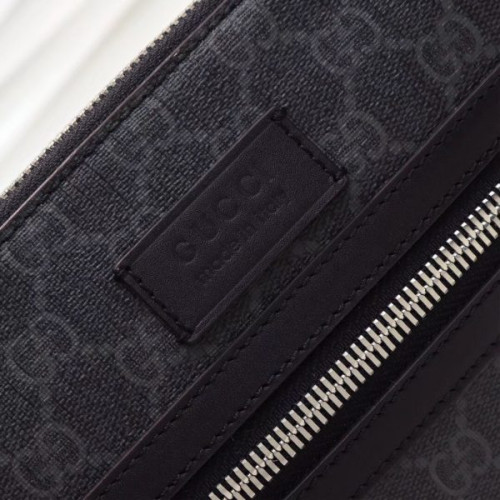 g*u*i-gg-S*p*e-small-messenger-bag