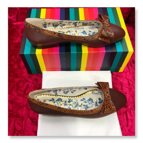 G*u*i-leather-ballet-flat-with-snakeskin-bow-3