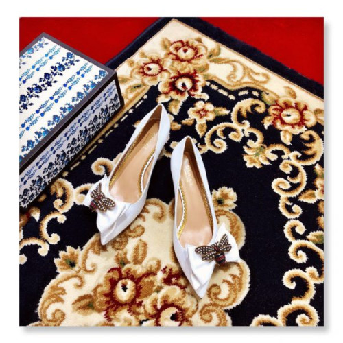 G*u*i-leather-pump-with-bow-2