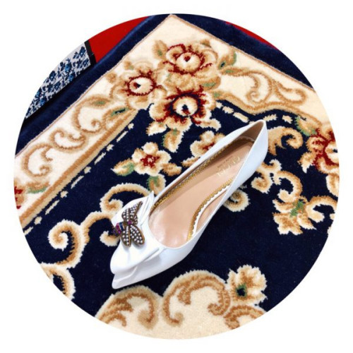G*u*i-leather-pump-with-bow-2