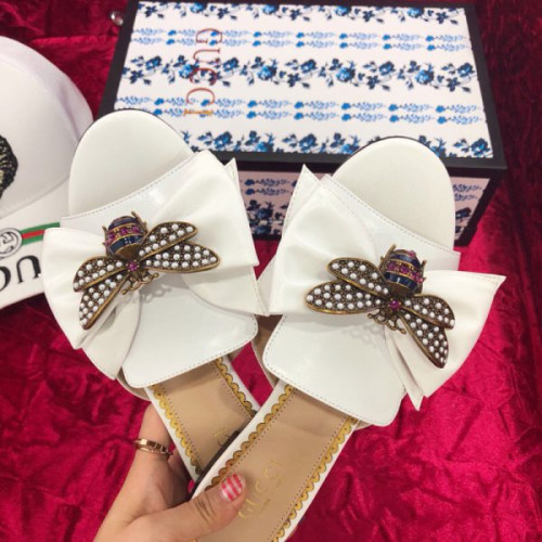 G*u*i-leather-slide-with-bow-2