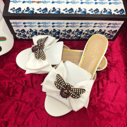 G*u*i-leather-slide-with-bow-2