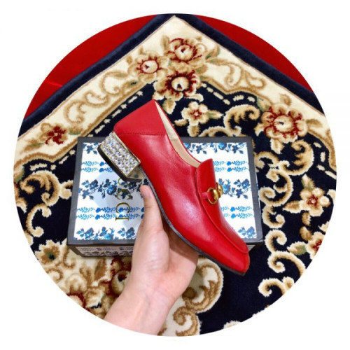 G*u*i-loafer-with-crystals-5