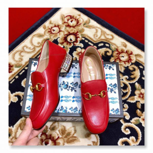 G*u*i-loafer-with-crystals-5