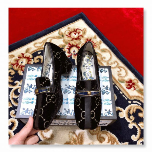 G*u*i-loafers-3