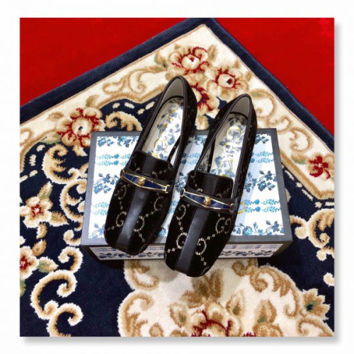 G*u*i-loafers-3