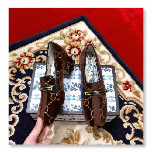 G*u*i-loafers