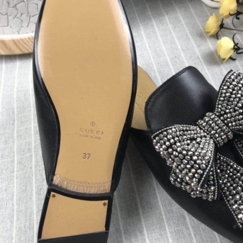 G*u*i-princetown-leather-slipper