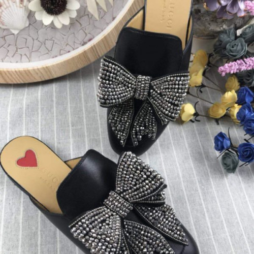 G*u*i-princetown-leather-slipper