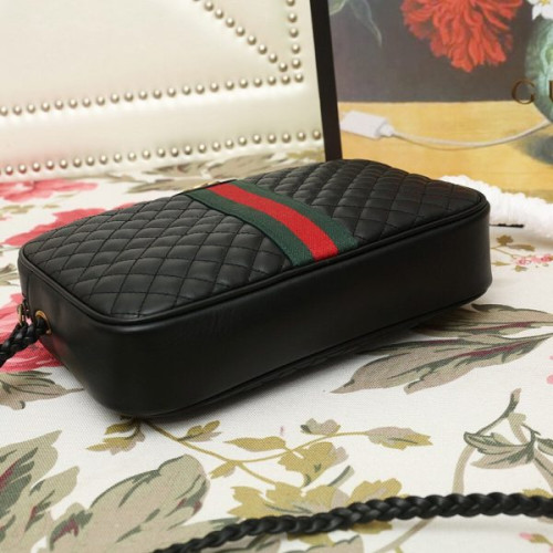 G*u*i-quilted-leather-small-shoulder-bag-2
