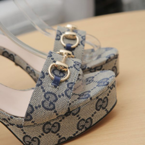 G*u*i-sandal-11