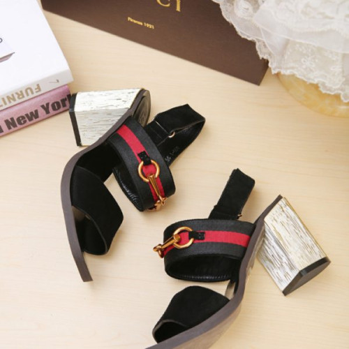 G*u*i-sandal-24