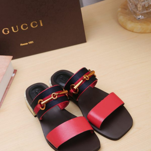 G*u*i-sandal-38